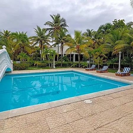 Cocoliso Hotel 3*